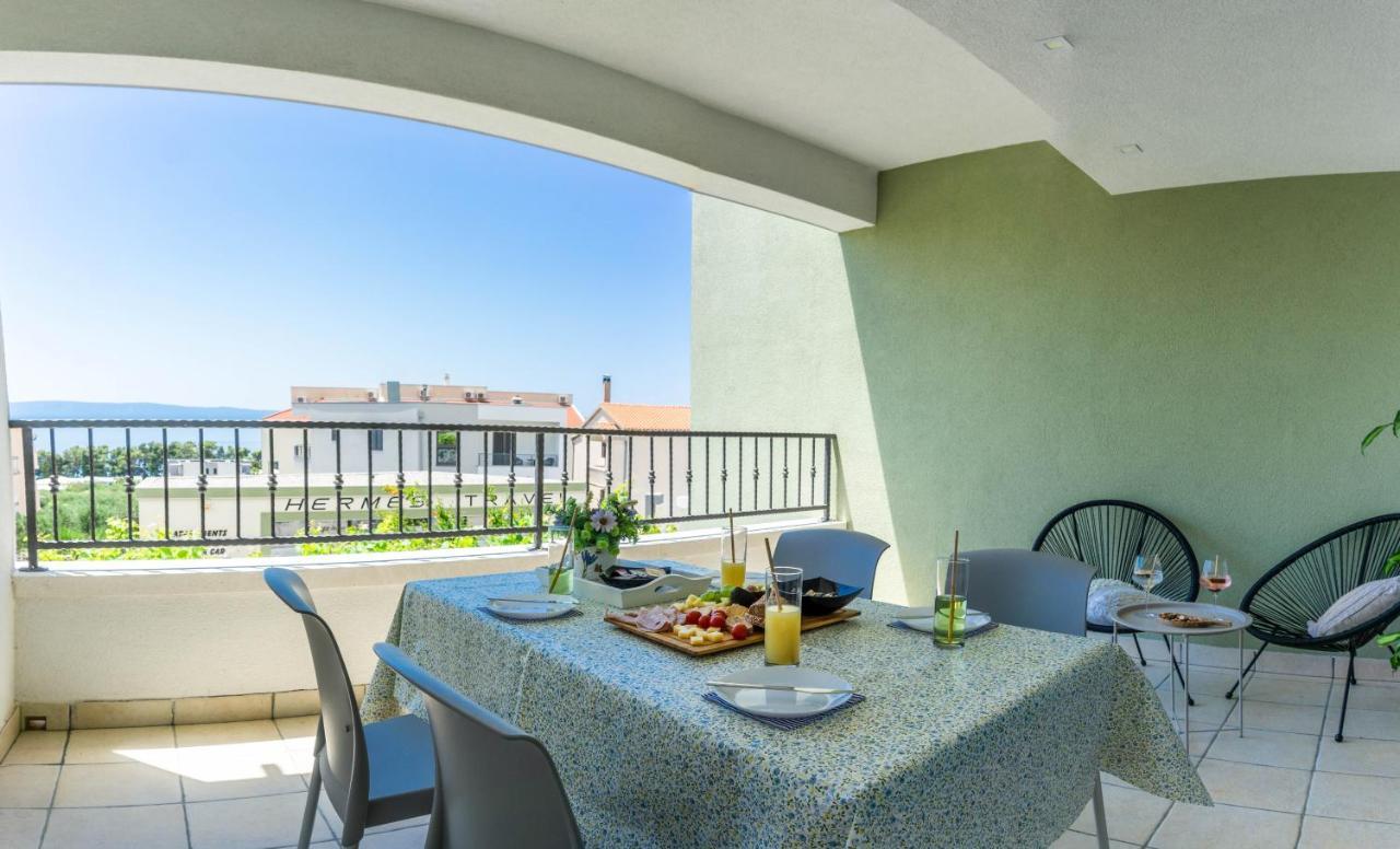 Apartments Hermes Tucepi Exterior photo